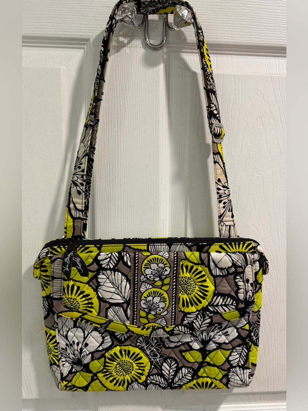 Vera Bradley Tablet Hipster Crossbody Quilted Bag w/Citron Floral Pattern.